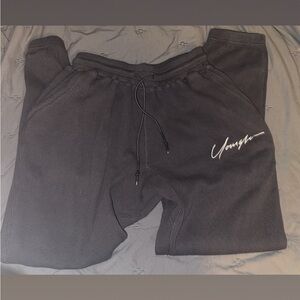 men’s medium youngla joggers
